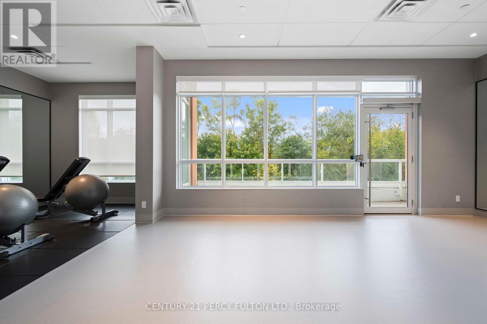 204 - 10 Wilby Crescent, Toronto, ON - Indoor