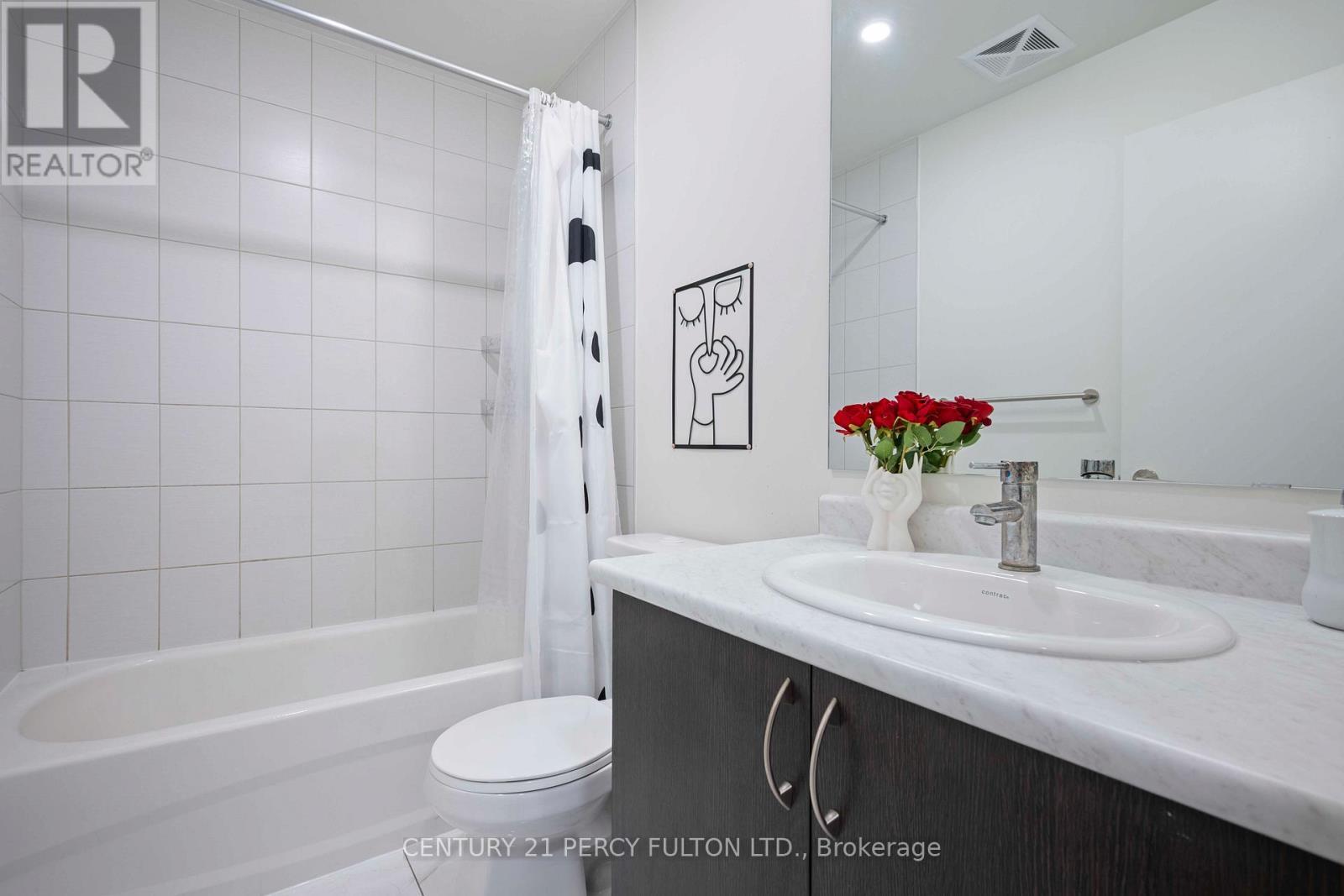 204 - 10 Wilby Crescent, Toronto, ON - Indoor Photo Showing Bathroom