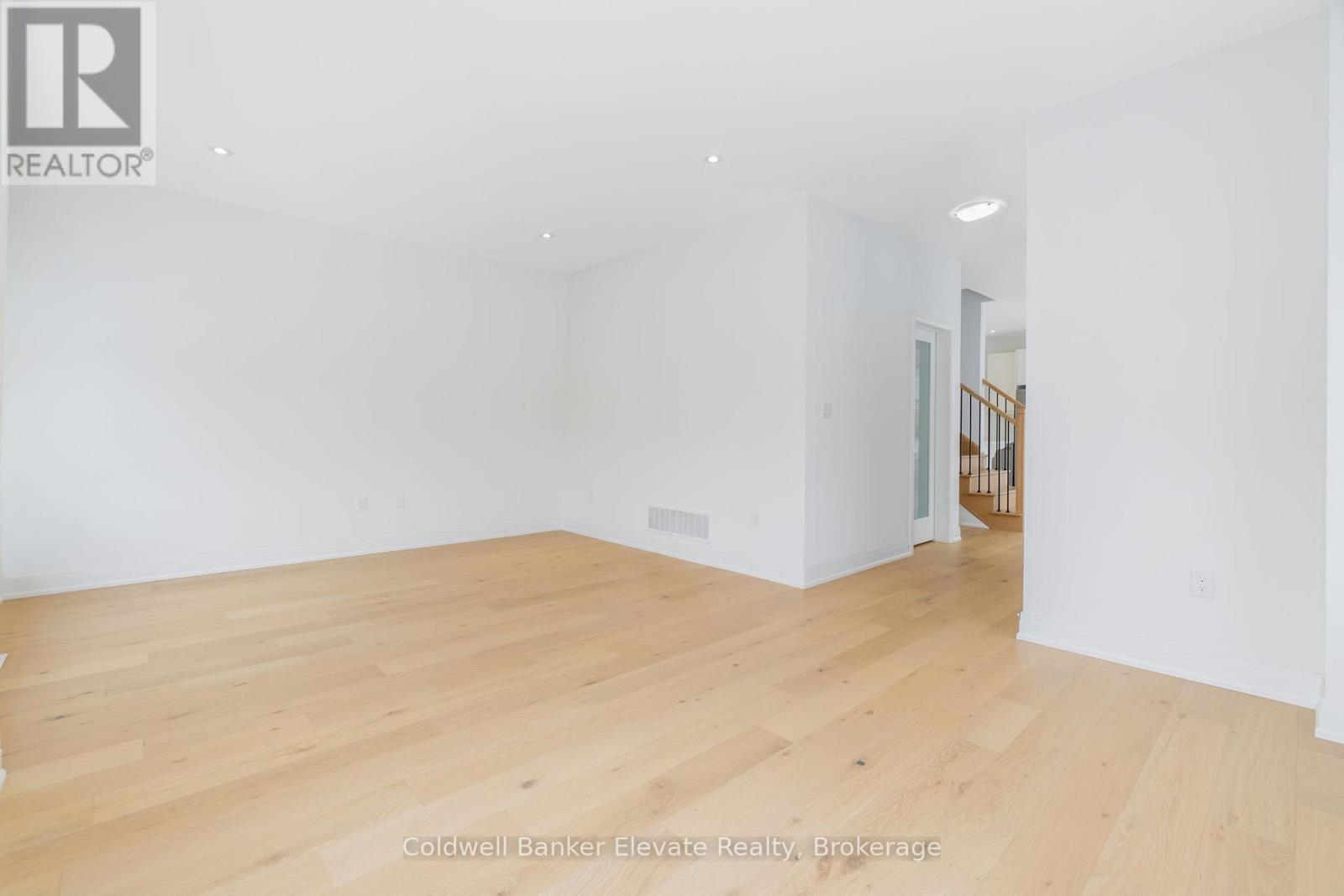 72 Windtree Way, Halton Hills, ON - Indoor Photo Showing Other Room