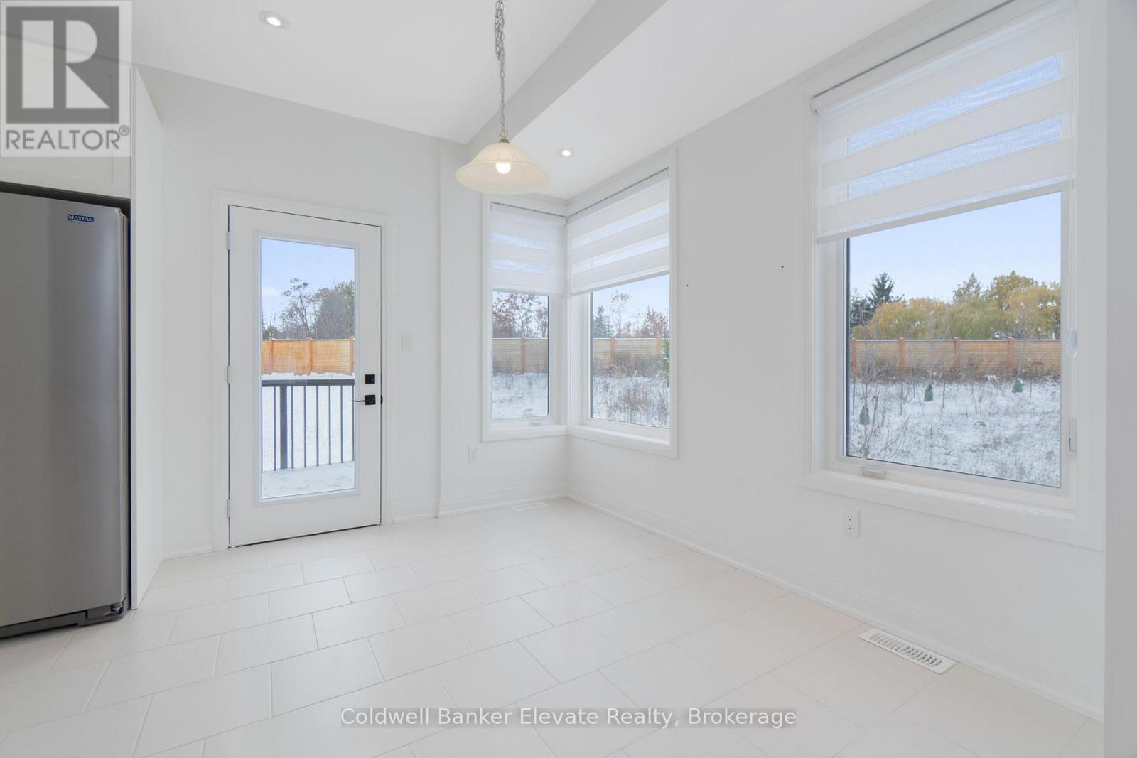 72 Windtree Way, Halton Hills, ON - Indoor Photo Showing Other Room