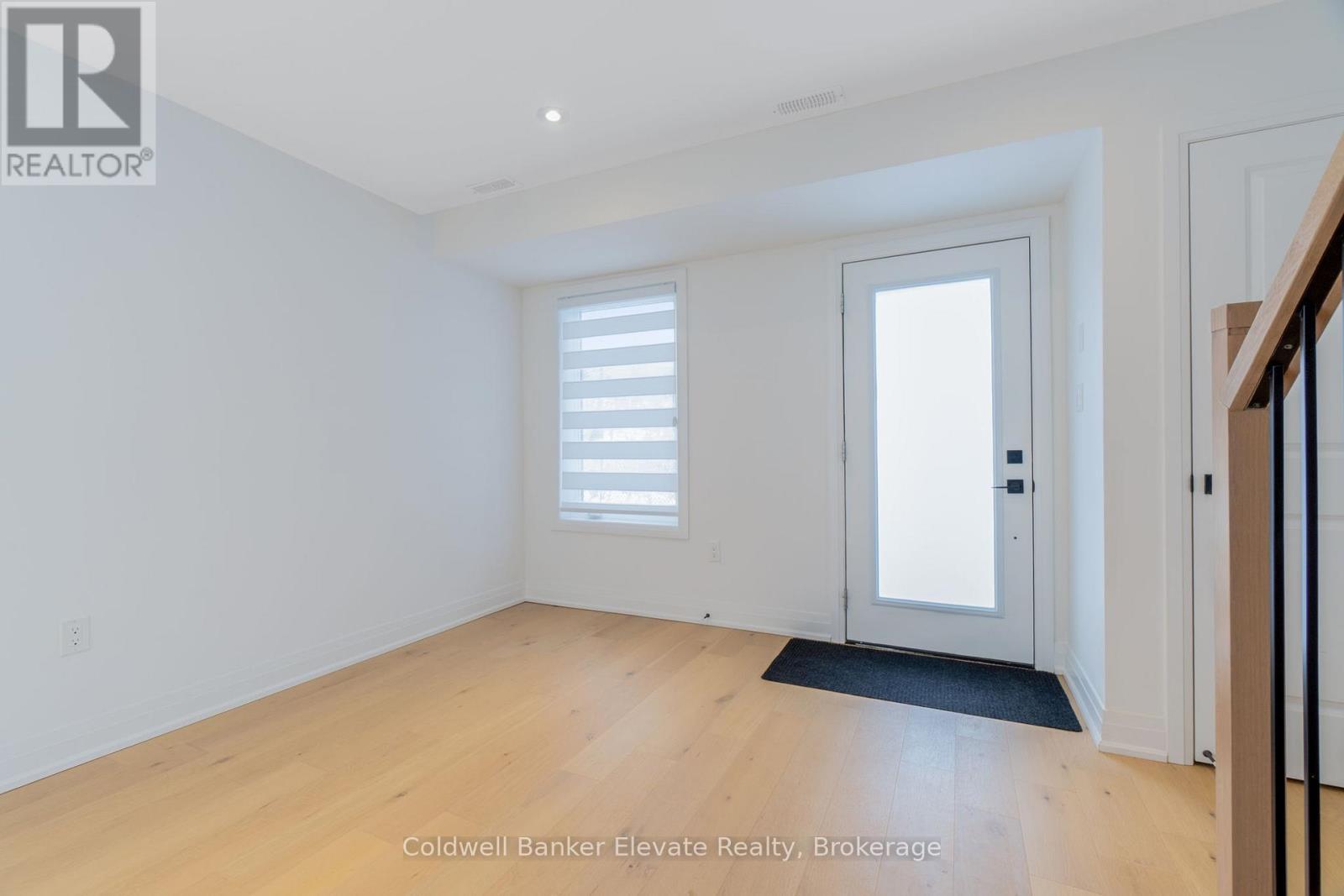 72 Windtree Way, Halton Hills, ON - Indoor Photo Showing Other Room