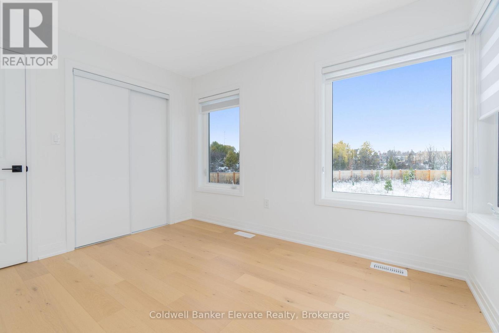 72 Windtree Way, Halton Hills, ON - Indoor Photo Showing Other Room