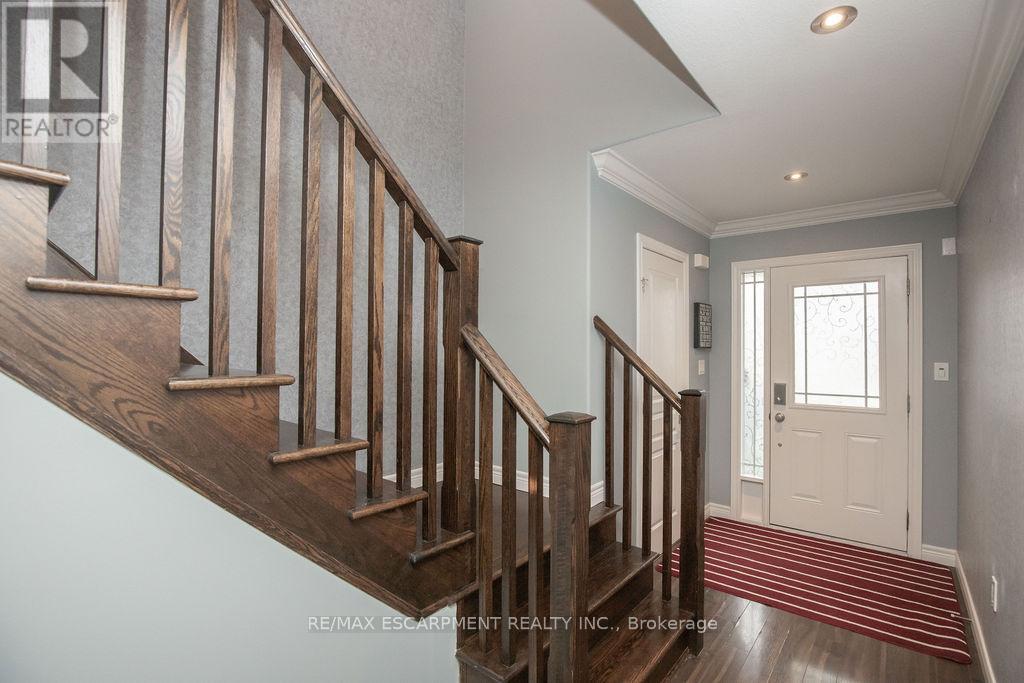 85 Chamomile Drive, Hamilton, ON - Indoor Photo Showing Other Room