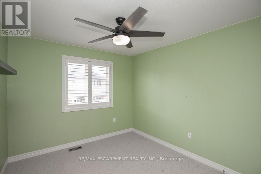 85 Chamomile Drive, Hamilton, ON - Indoor Photo Showing Other Room