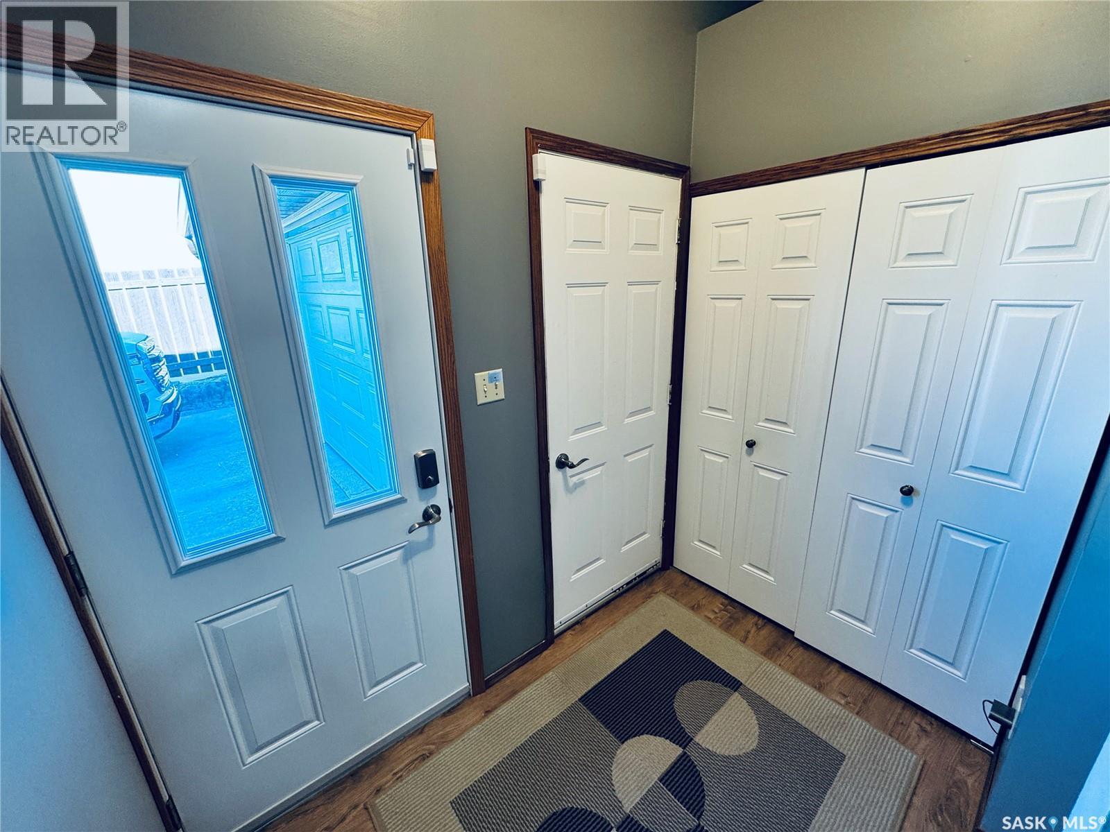 403 8Th Avenue W, Biggar, SK - Indoor Photo Showing Other Room