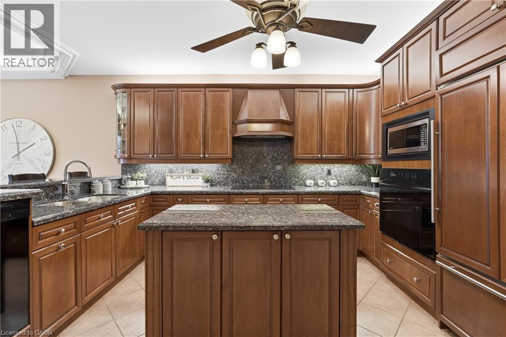 4184 Arbourfield Drive, Burlington, ON - Indoor Photo Showing Kitchen