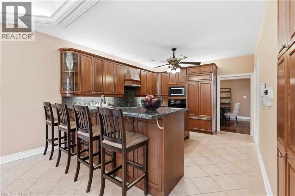 4184 Arbourfield Drive, Burlington, ON - Indoor Photo Showing Kitchen