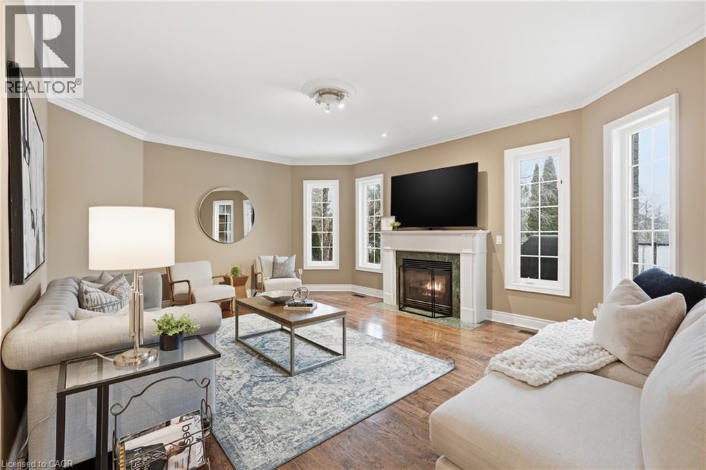 4184 Arbourfield Drive, Burlington, ON - Indoor Photo Showing Living Room With Fireplace