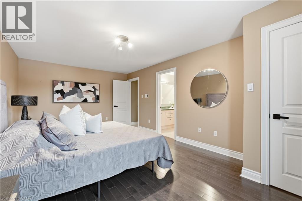 4184 Arbourfield Drive, Burlington, ON - Indoor Photo Showing Bedroom