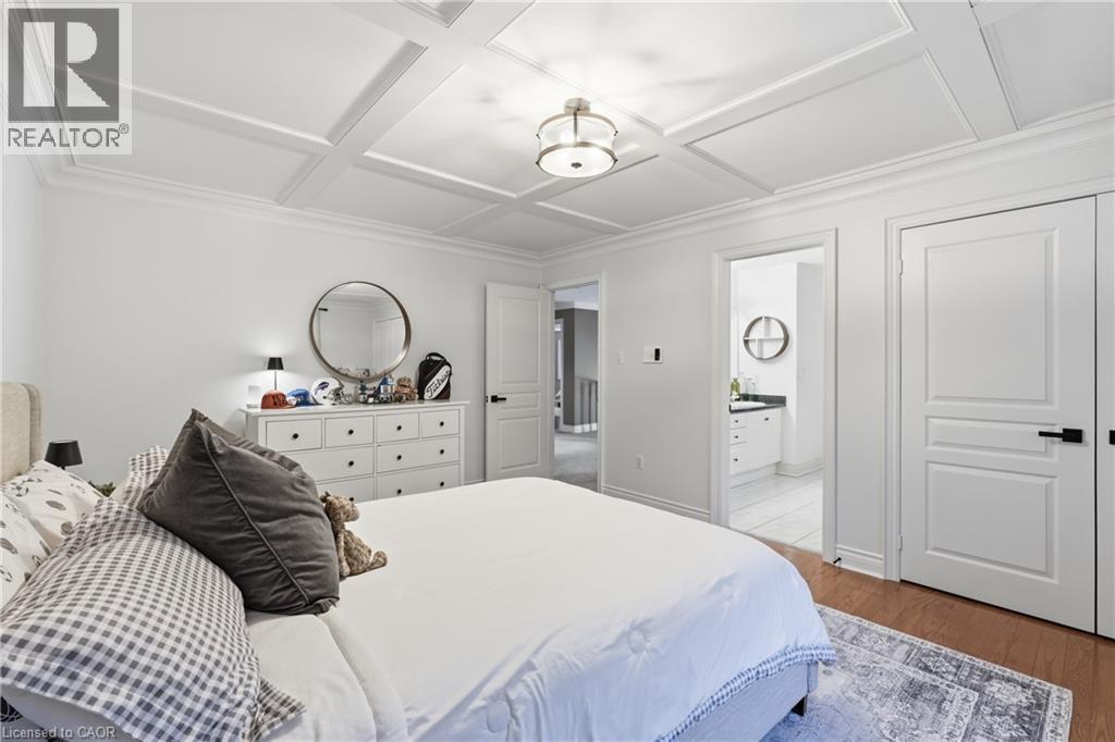 4184 Arbourfield Drive, Burlington, ON - Indoor Photo Showing Bedroom