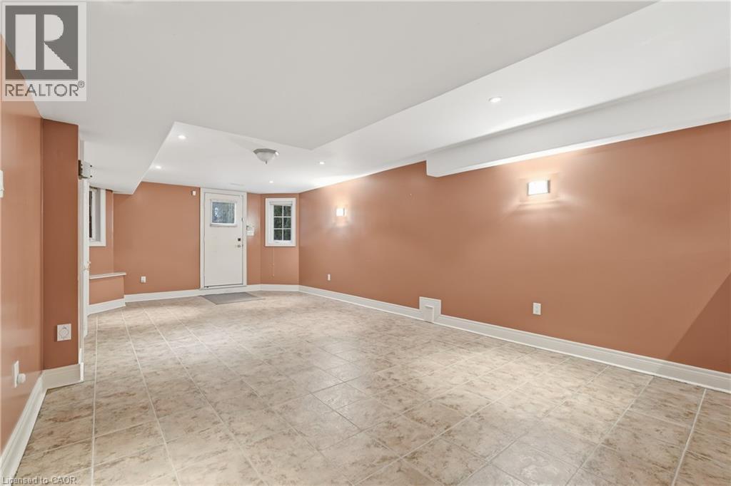 4184 Arbourfield Drive, Burlington, ON - Indoor