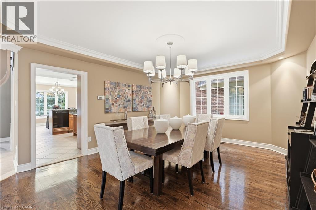 4184 Arbourfield Drive, Burlington, ON - Indoor Photo Showing Dining Room