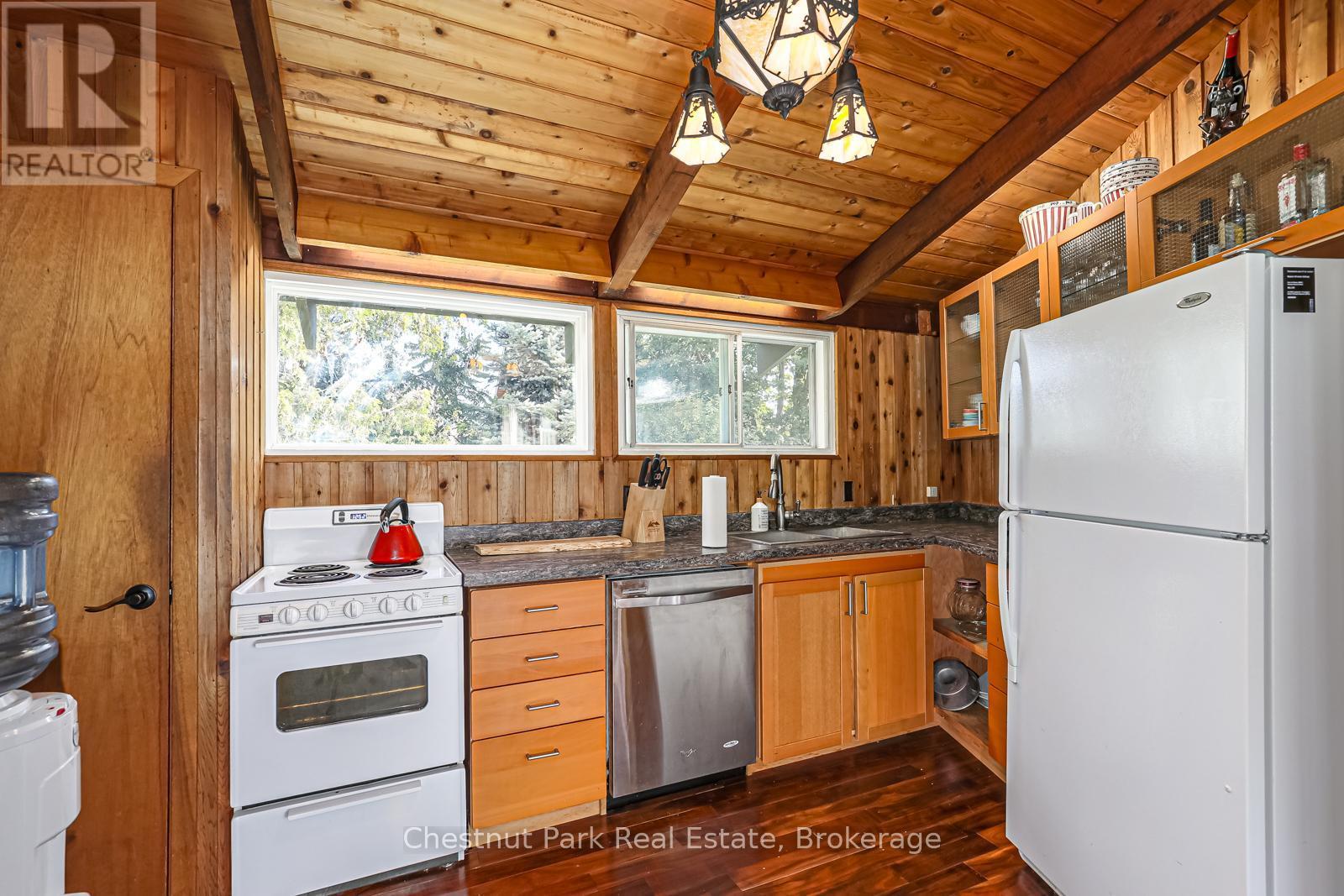 Kitchen with views to front yard - 158 Wensley Drive, Blue Mountains, ON - Indoor Photo Showing Kitchen