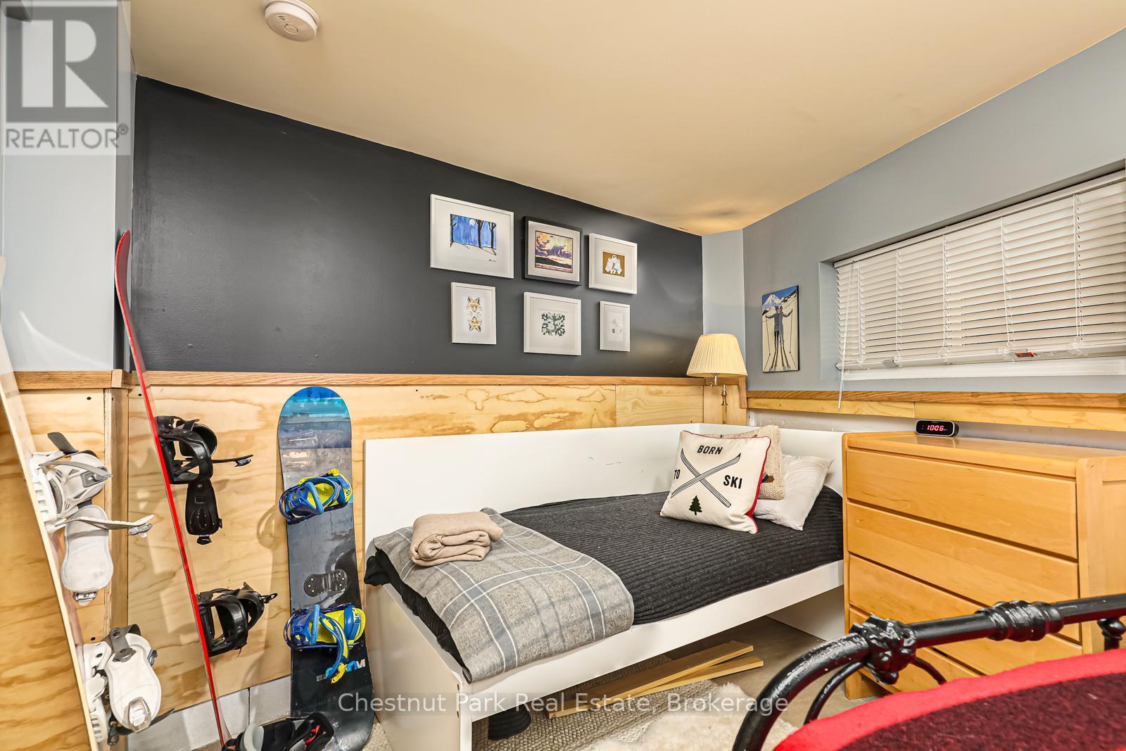 Lower level bedroom 3 - 158 Wensley Drive, Blue Mountains, ON - Indoor