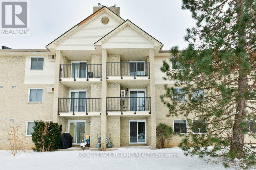 104 - 729 Deveron Crescent, London South (South T), ON - Outdoor With Facade