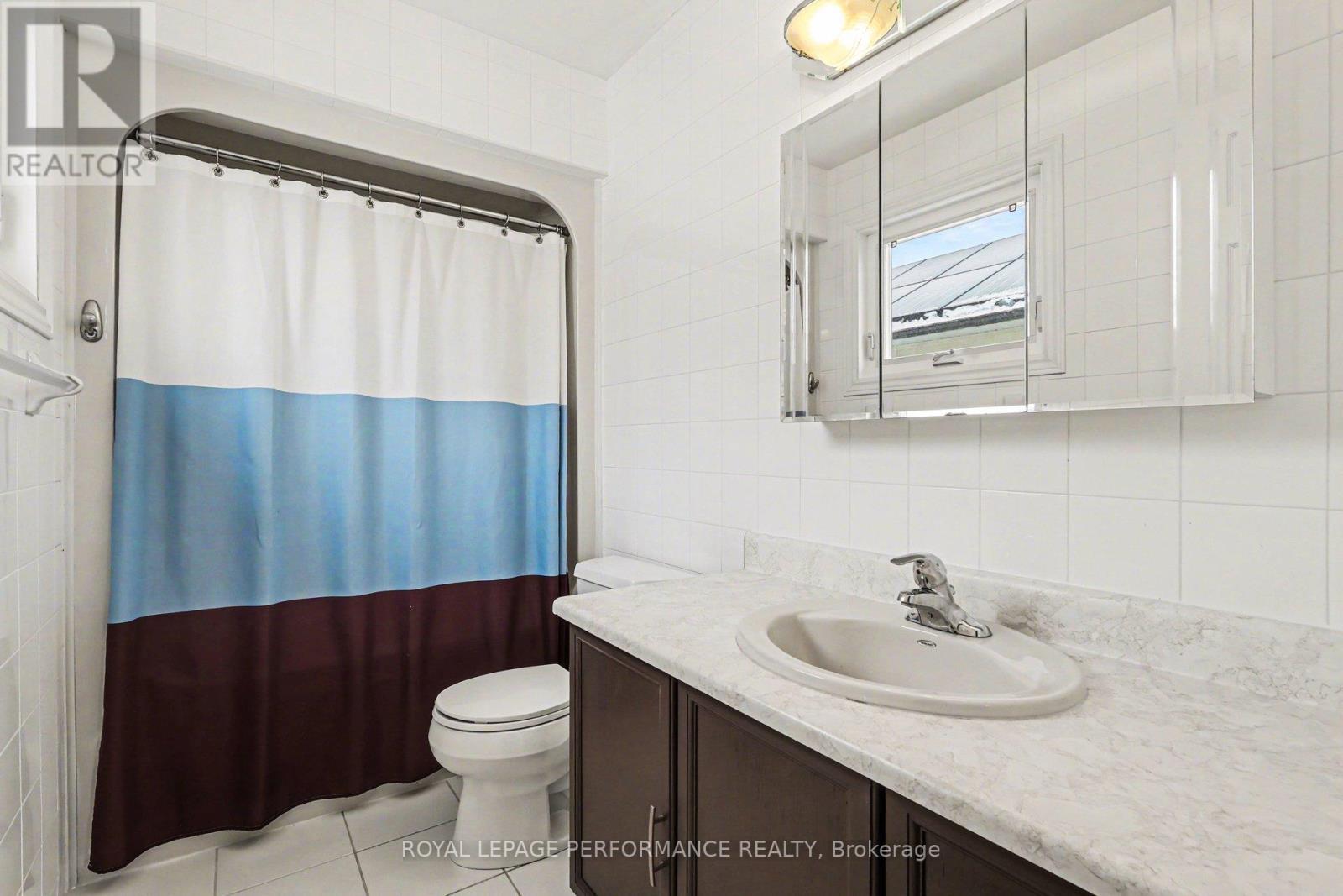 1606 Westport Crescent, Ottawa, ON - Indoor Photo Showing Bathroom