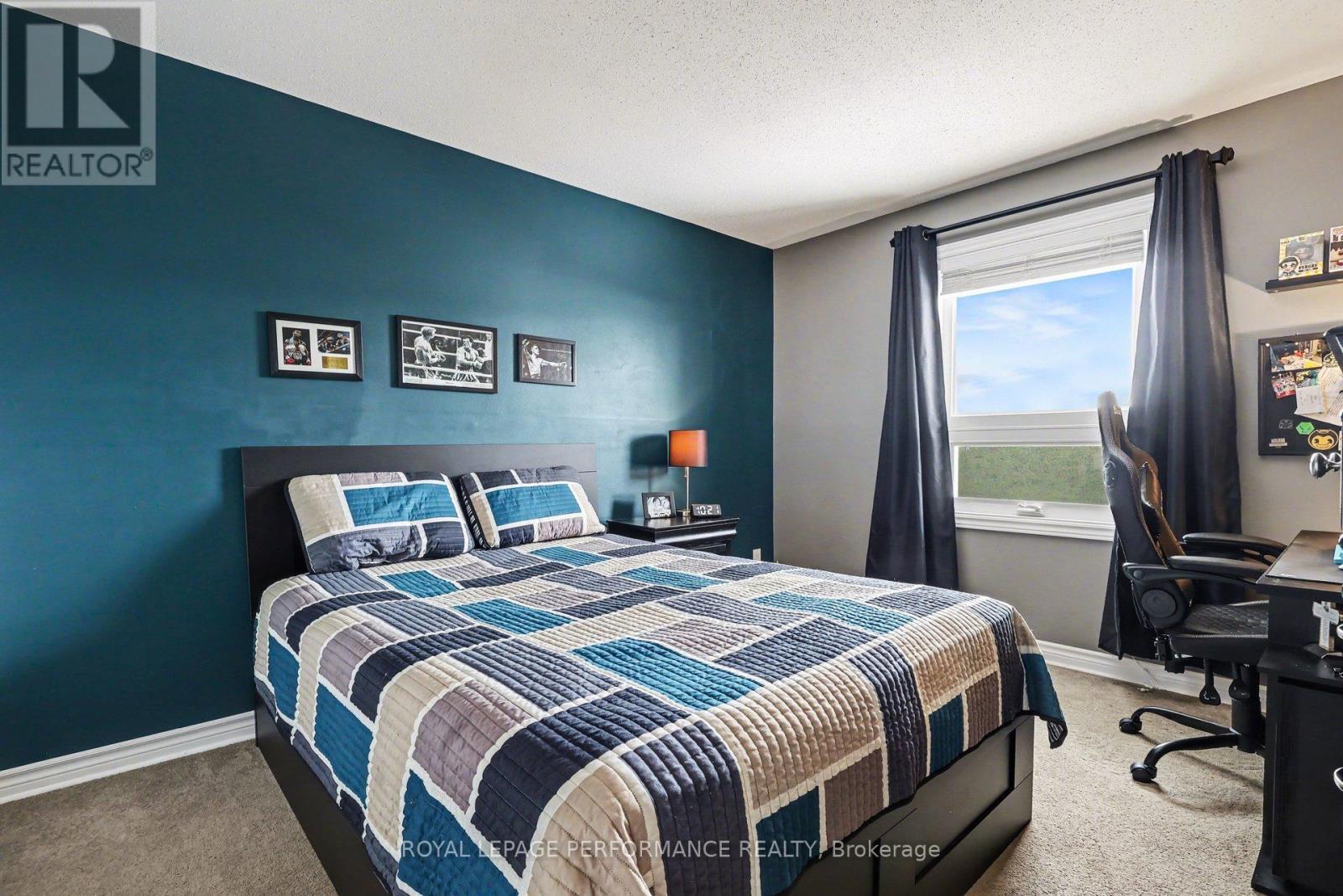 1606 Westport Crescent, Ottawa, ON - Indoor Photo Showing Bedroom
