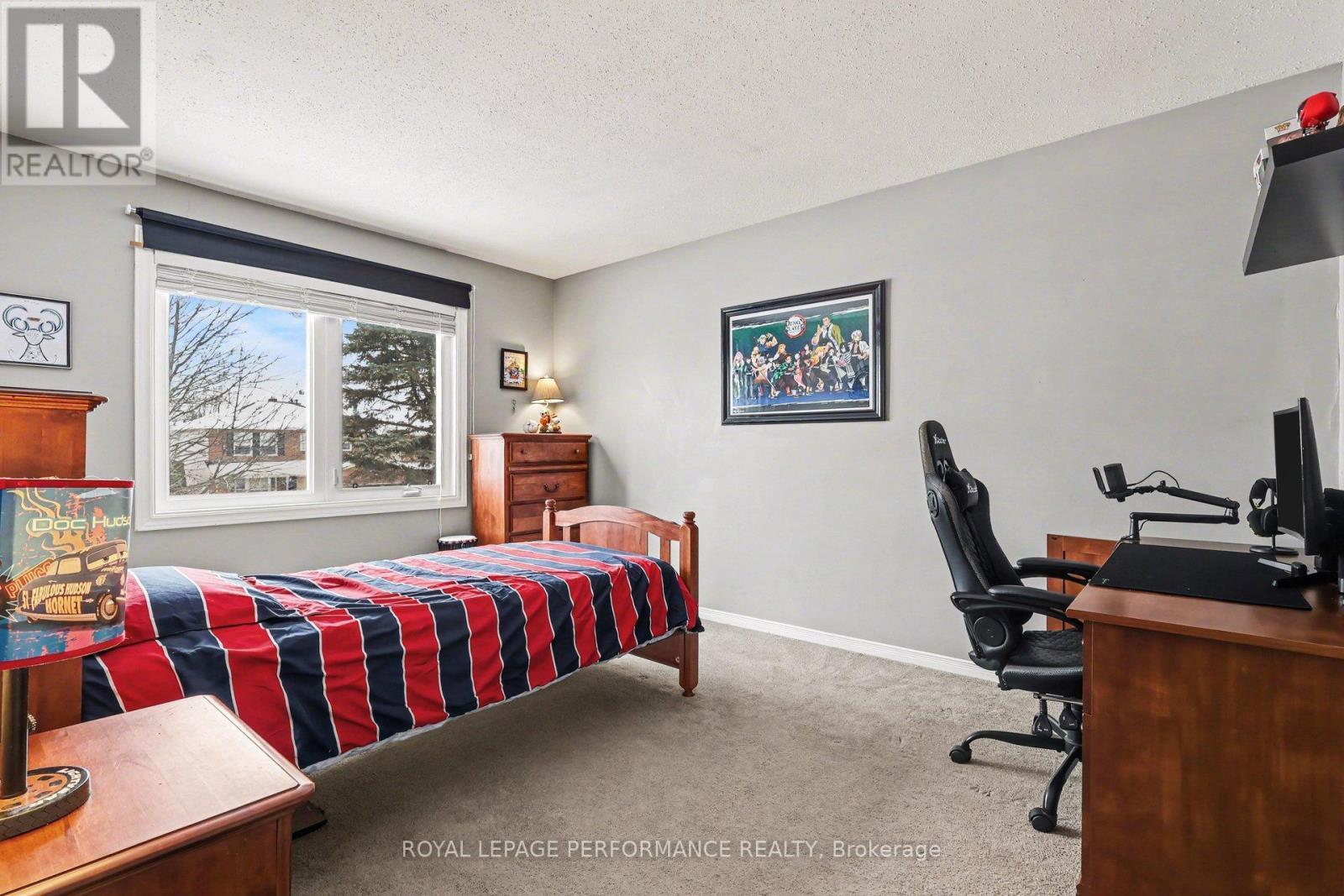 1606 Westport Crescent, Ottawa, ON - Indoor Photo Showing Bedroom