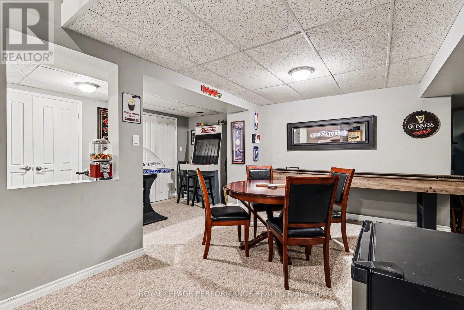 1606 Westport Crescent, Ottawa, ON - Indoor Photo Showing Dining Room