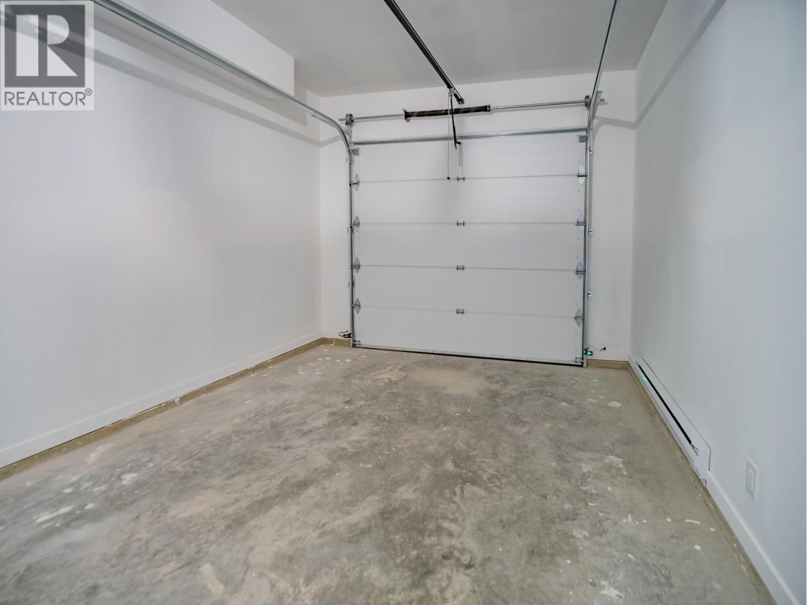 2255 Mctavish Road Unit# A Lot# Sl 2, Kamloops, BC - Indoor Photo Showing Garage