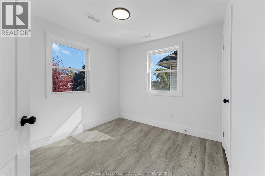 409 Hall Unit# B, Windsor, ON - Indoor Photo Showing Other Room