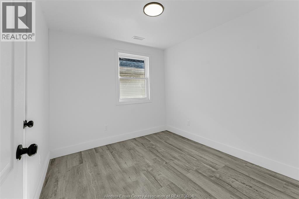 409 Hall Unit# B, Windsor, ON - Indoor Photo Showing Other Room