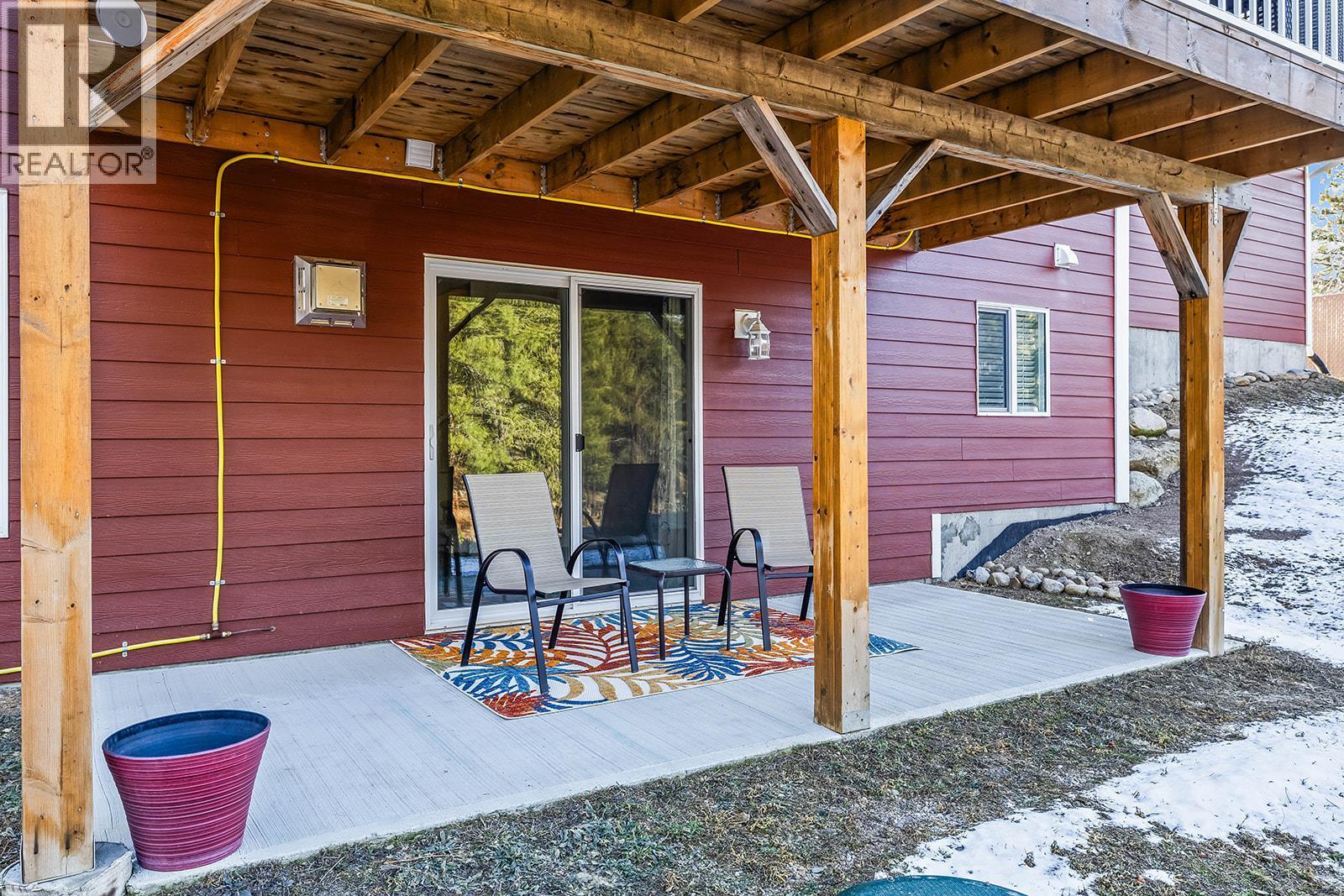 664 Muir Road, Kelowna, BC - With Exterior