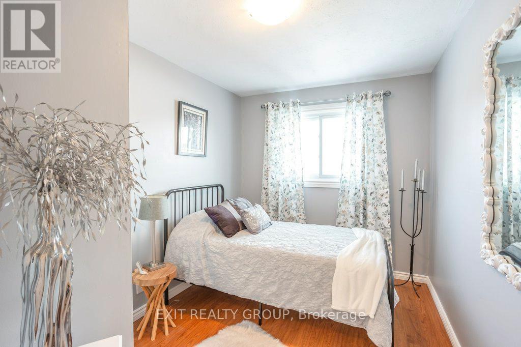 640 Victoria Street N, Tweed (Hungerford (Twp)), ON - Indoor Photo Showing Bedroom