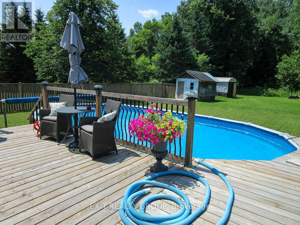 640 Victoria Street N, Tweed (Hungerford (Twp)), ON - Outdoor With Above Ground Pool With Deck Patio Veranda