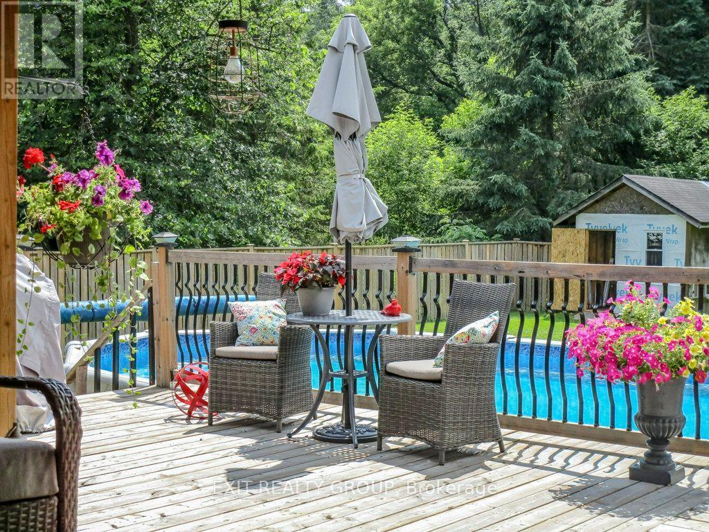 640 Victoria Street N, Tweed (Hungerford (Twp)), ON - Outdoor With Deck Patio Veranda