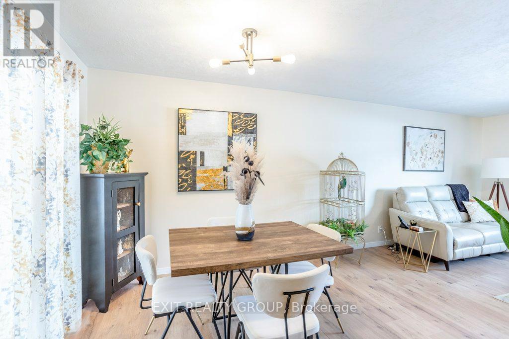 640 Victoria Street N, Tweed (Hungerford (Twp)), ON - Indoor Photo Showing Dining Room