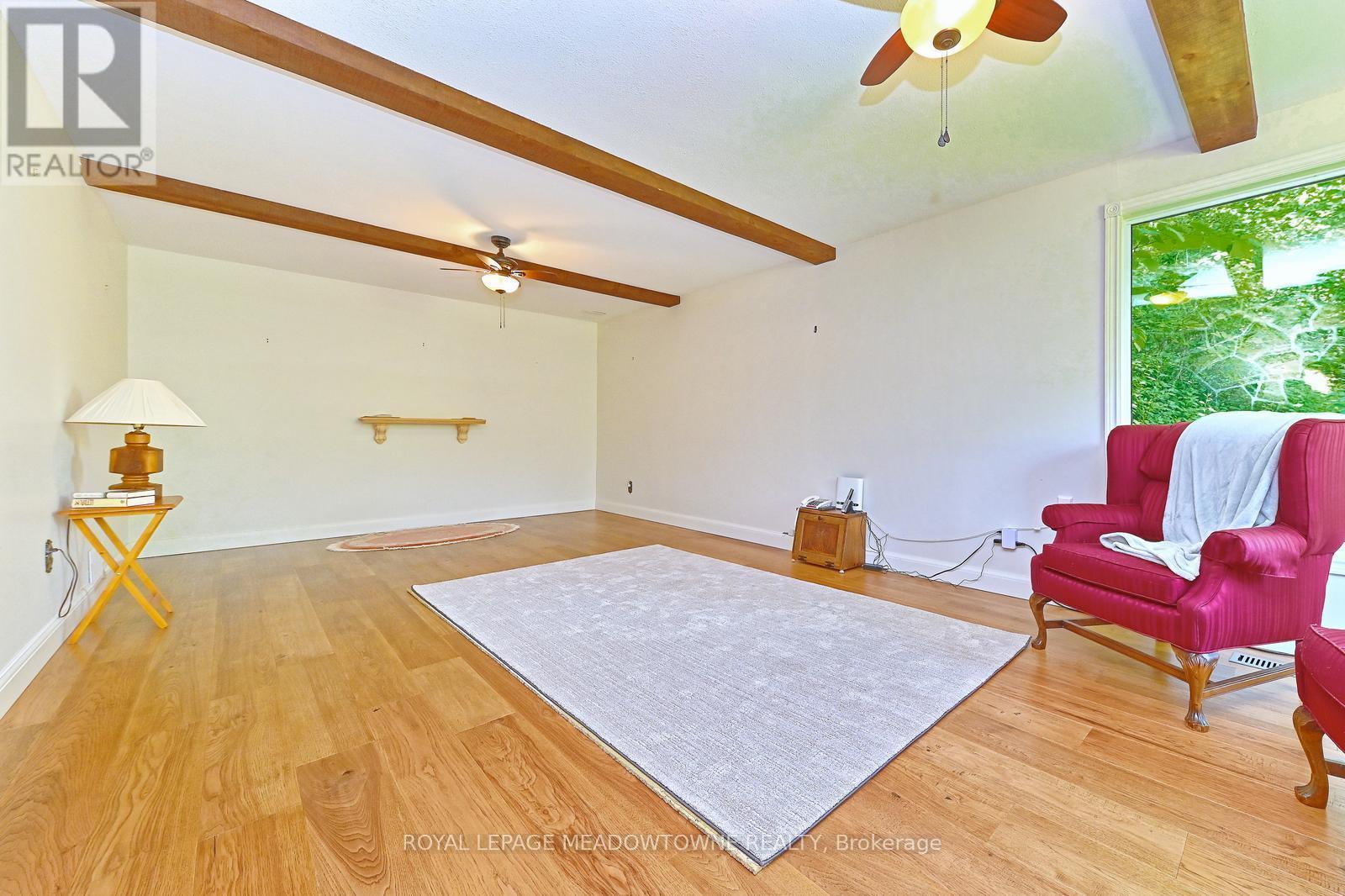 4 Ann Street, Halton Hills, ON - Indoor