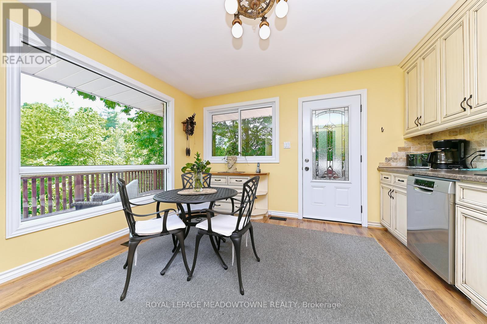 4 Ann Street, Halton Hills, ON - Indoor