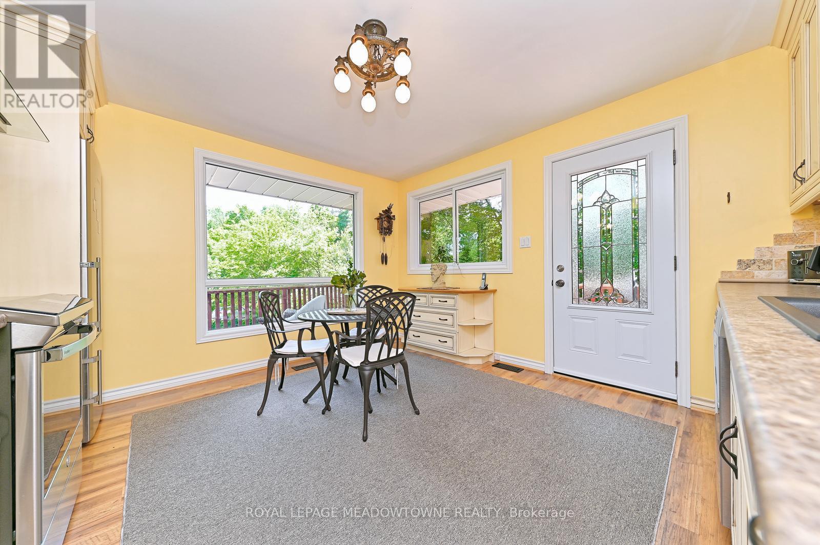 4 Ann Street, Halton Hills, ON - Indoor