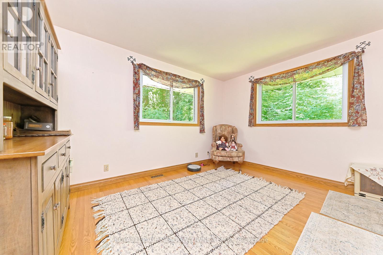 4 Ann Street, Halton Hills, ON - Indoor