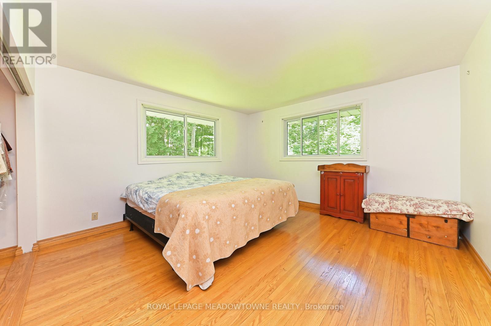 4 Ann Street, Halton Hills, ON - Indoor Photo Showing Bedroom