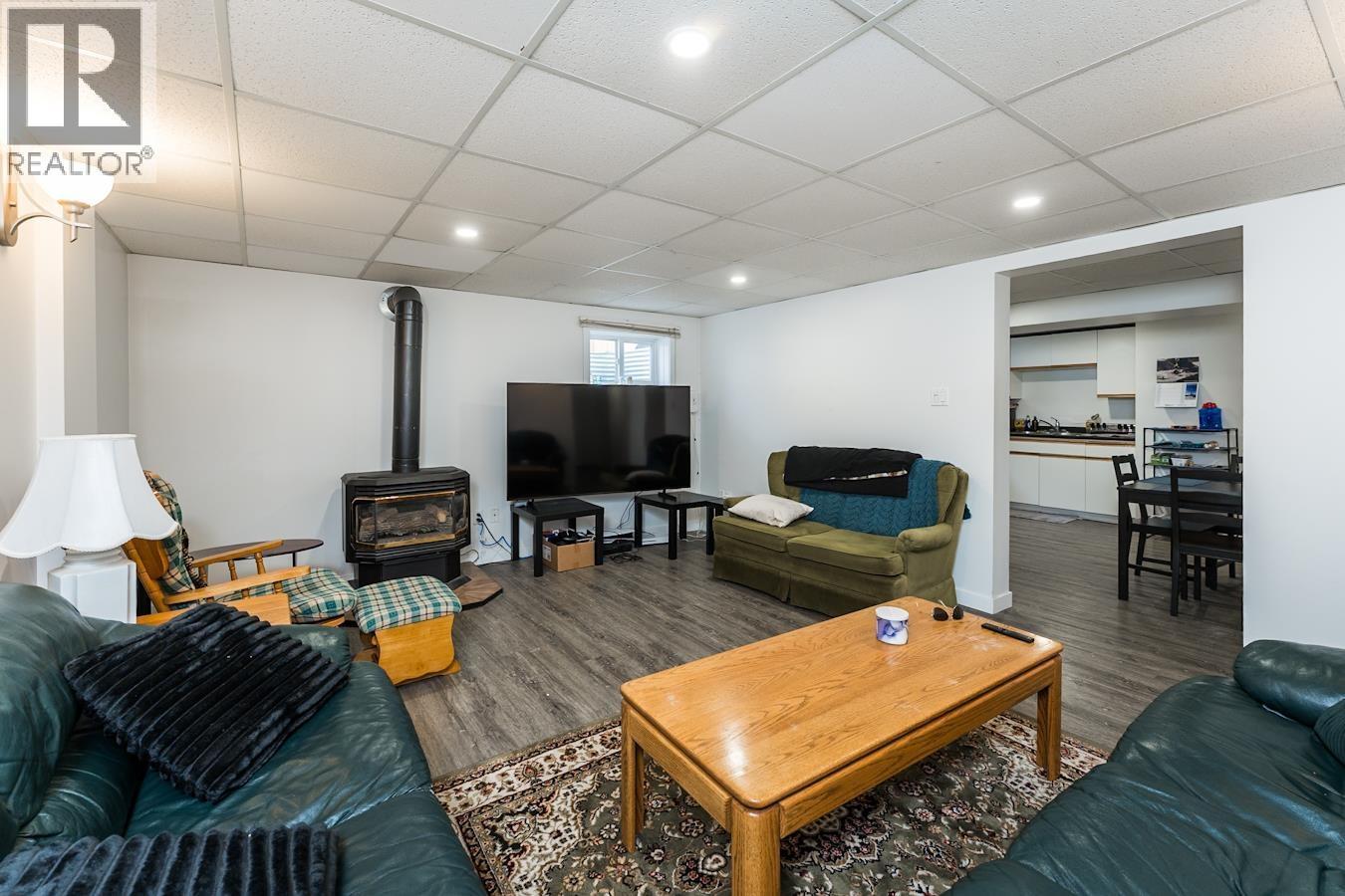 2020 Ross Crescent, Prince George, BC - Indoor Photo Showing Living Room