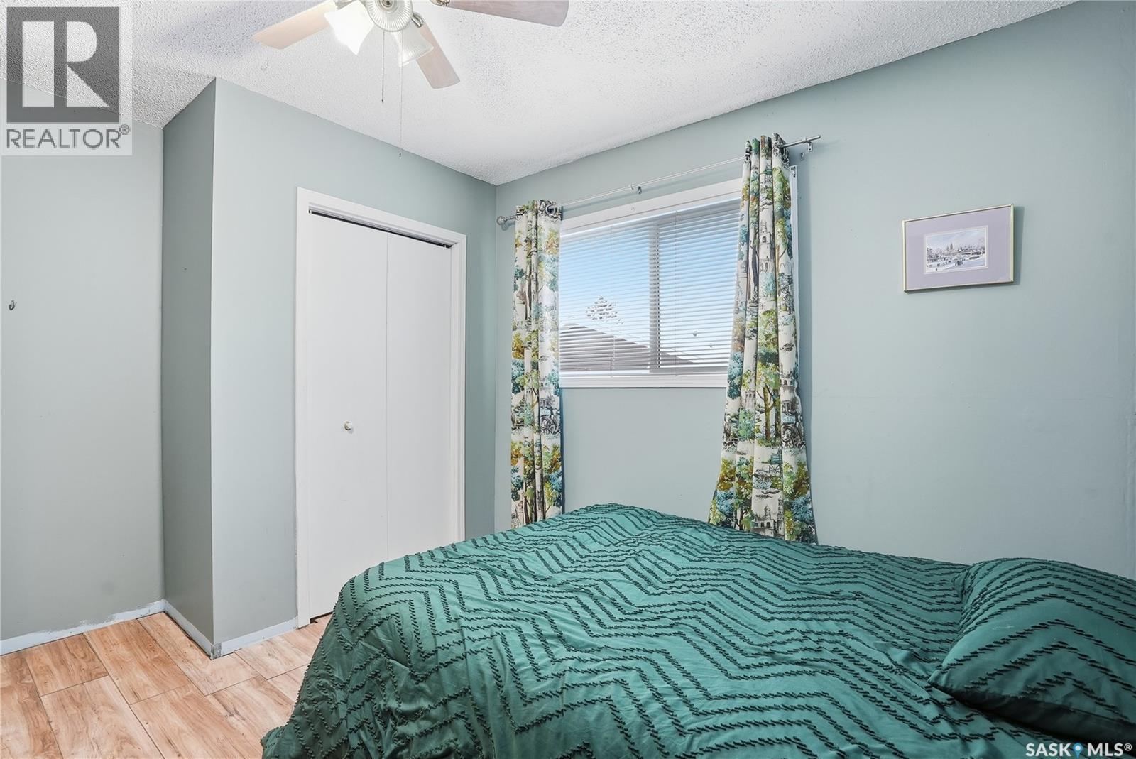 5 4Th Avenue N, Martensville, SK - Indoor Photo Showing Bedroom