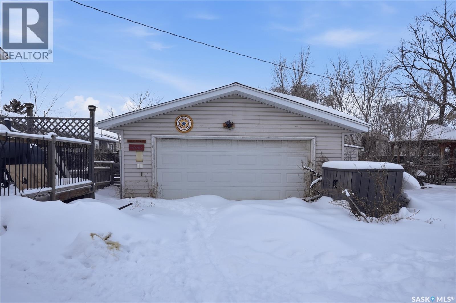 5 4Th Avenue N, Martensville, SK - Outdoor