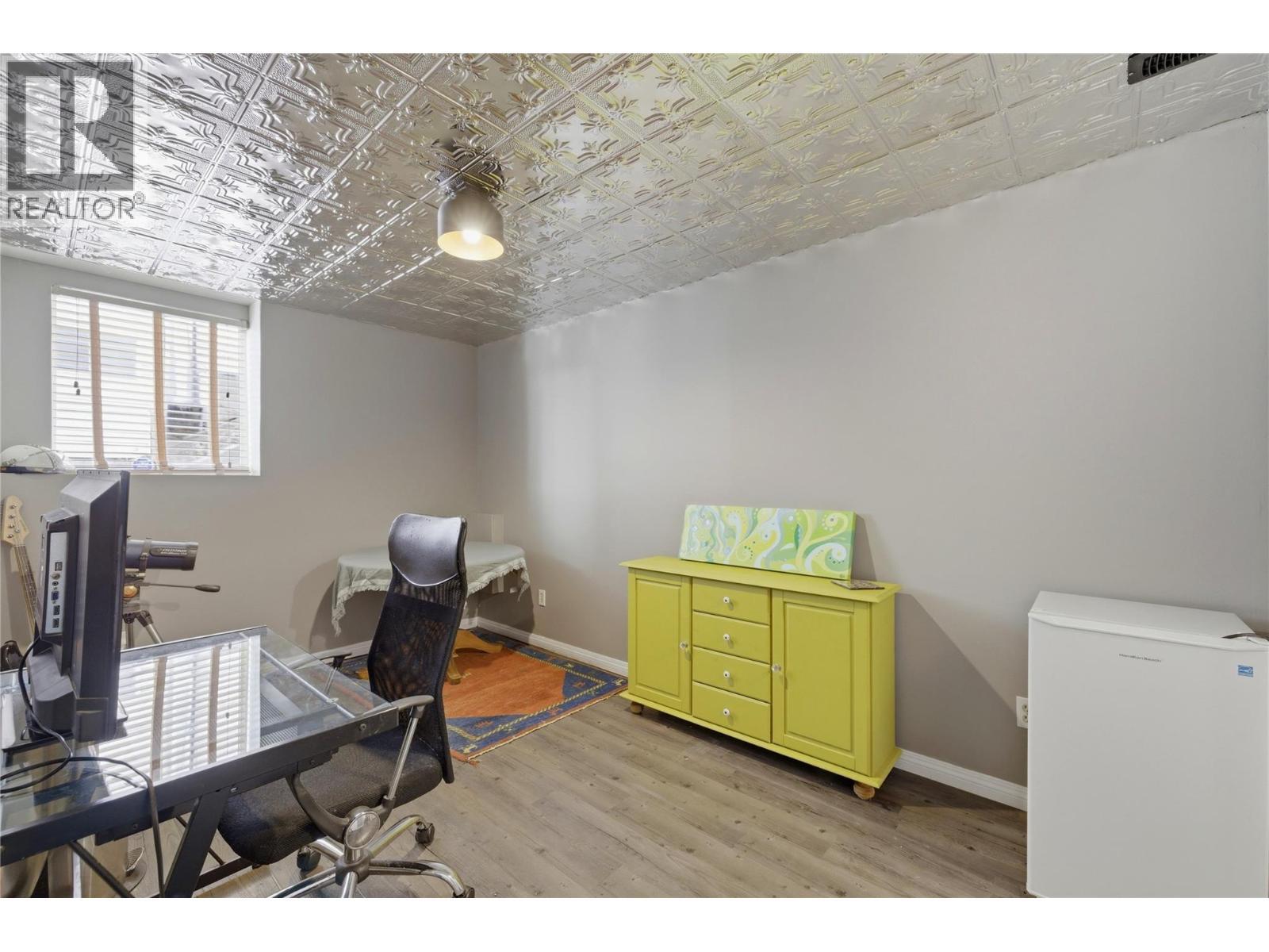 3109 Ensign Way, Kelowna, BC - Indoor Photo Showing Office