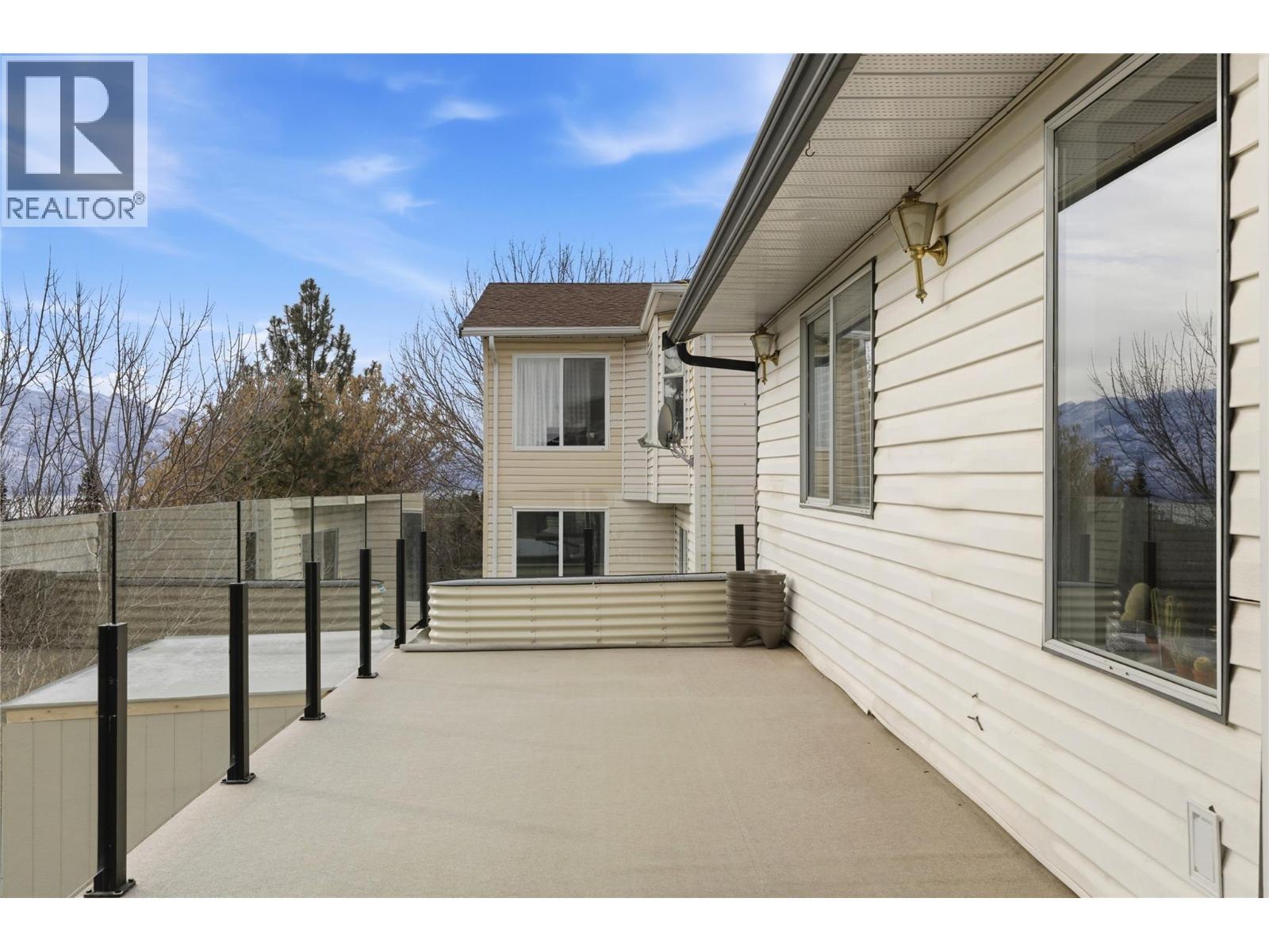 3109 Ensign Way, Kelowna, BC - Outdoor With Exterior