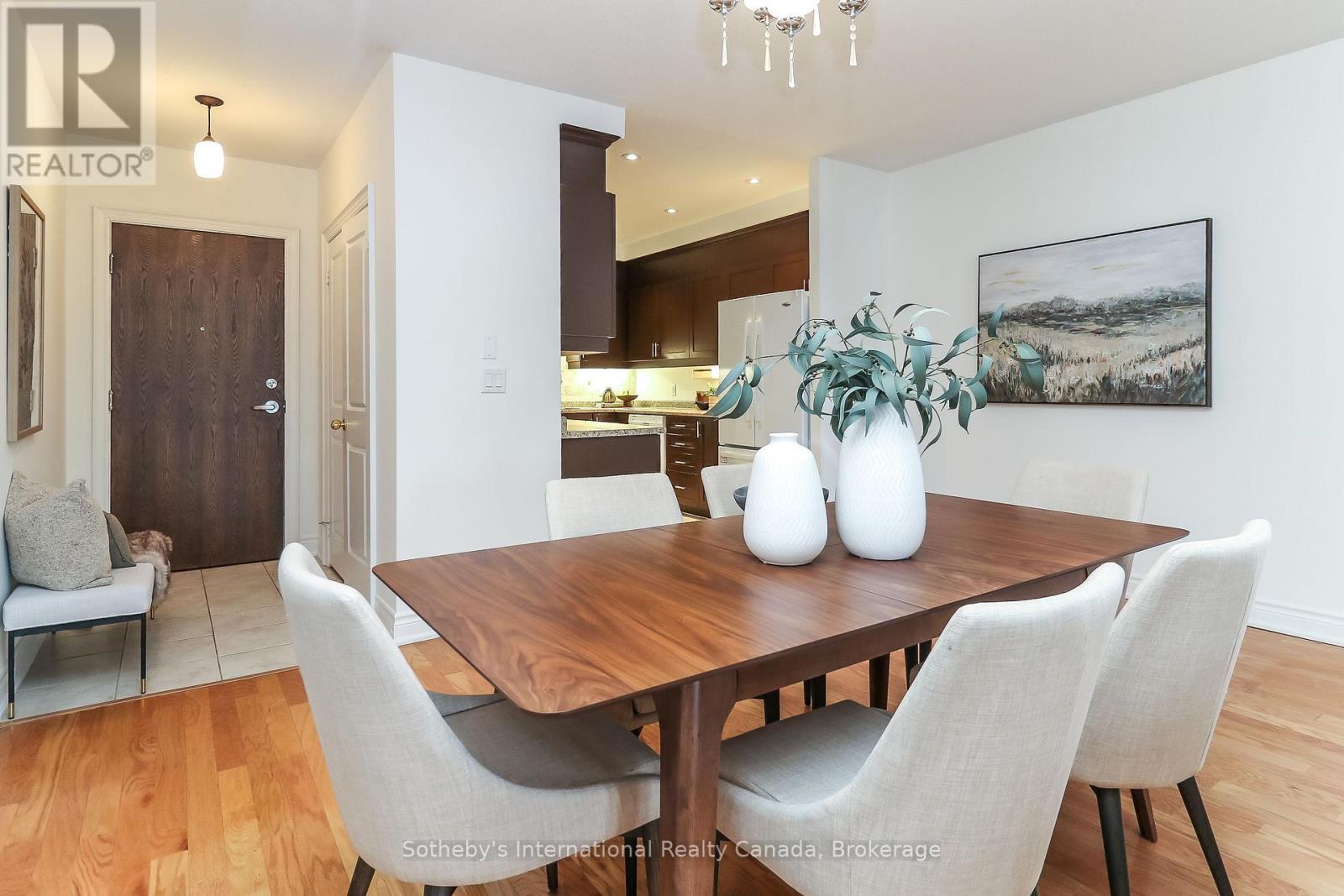 308 - 25 Beaver Street S, Blue Mountains, ON - Indoor Photo Showing Dining Room