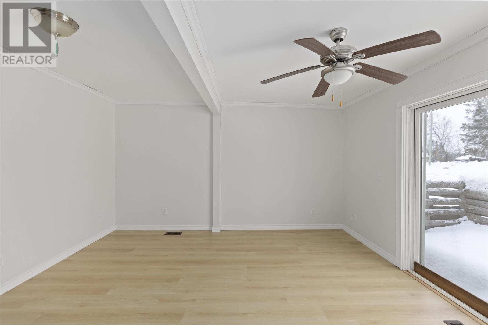 32 Main St, Iron Bridge, ON - Indoor Photo Showing Other Room