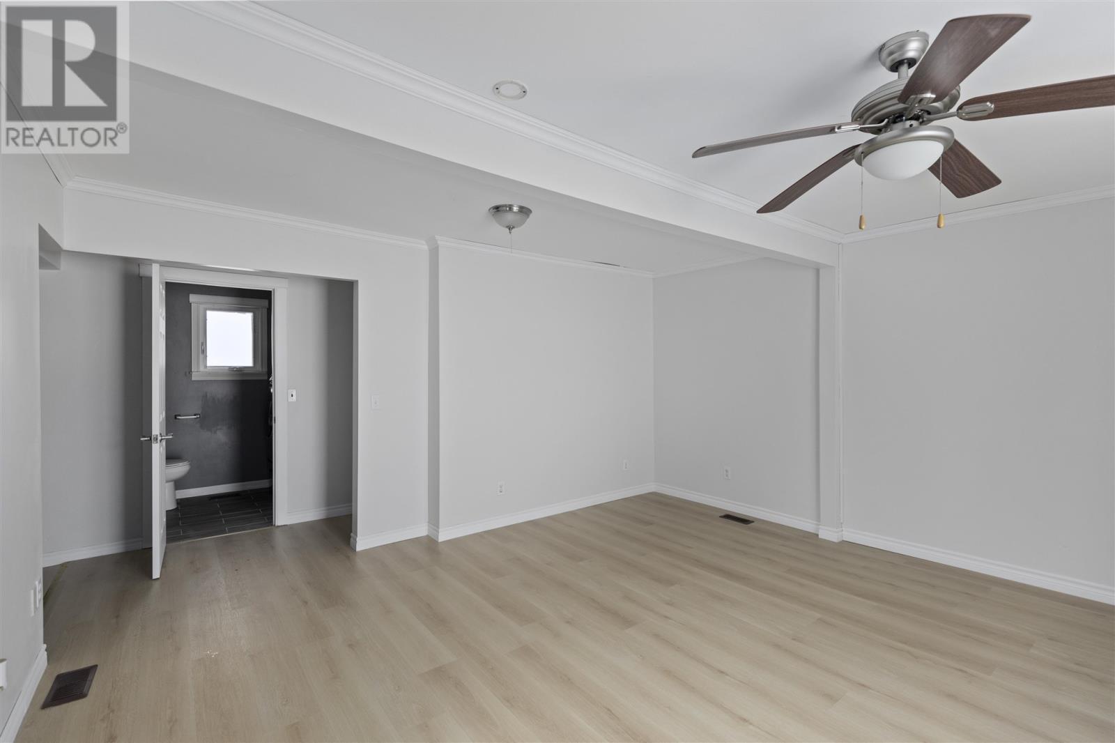 32 Main St, Iron Bridge, ON - Indoor Photo Showing Other Room