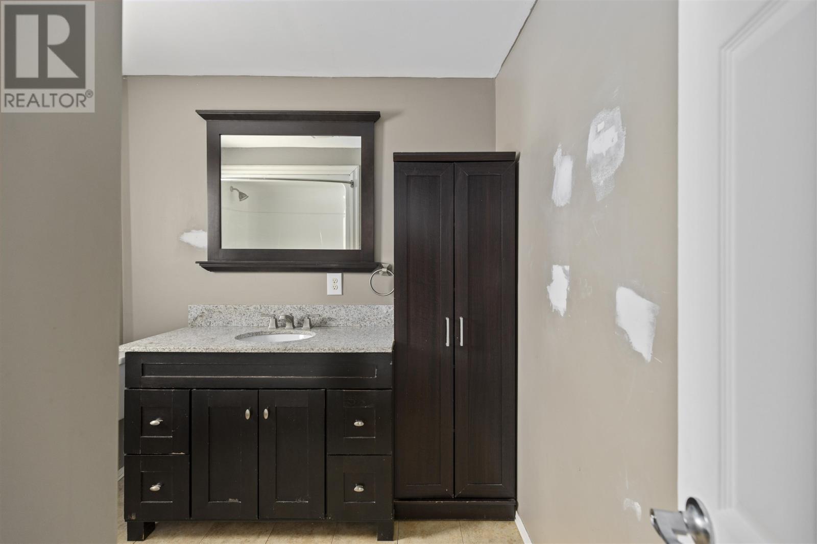 32 Main St, Iron Bridge, ON - Indoor