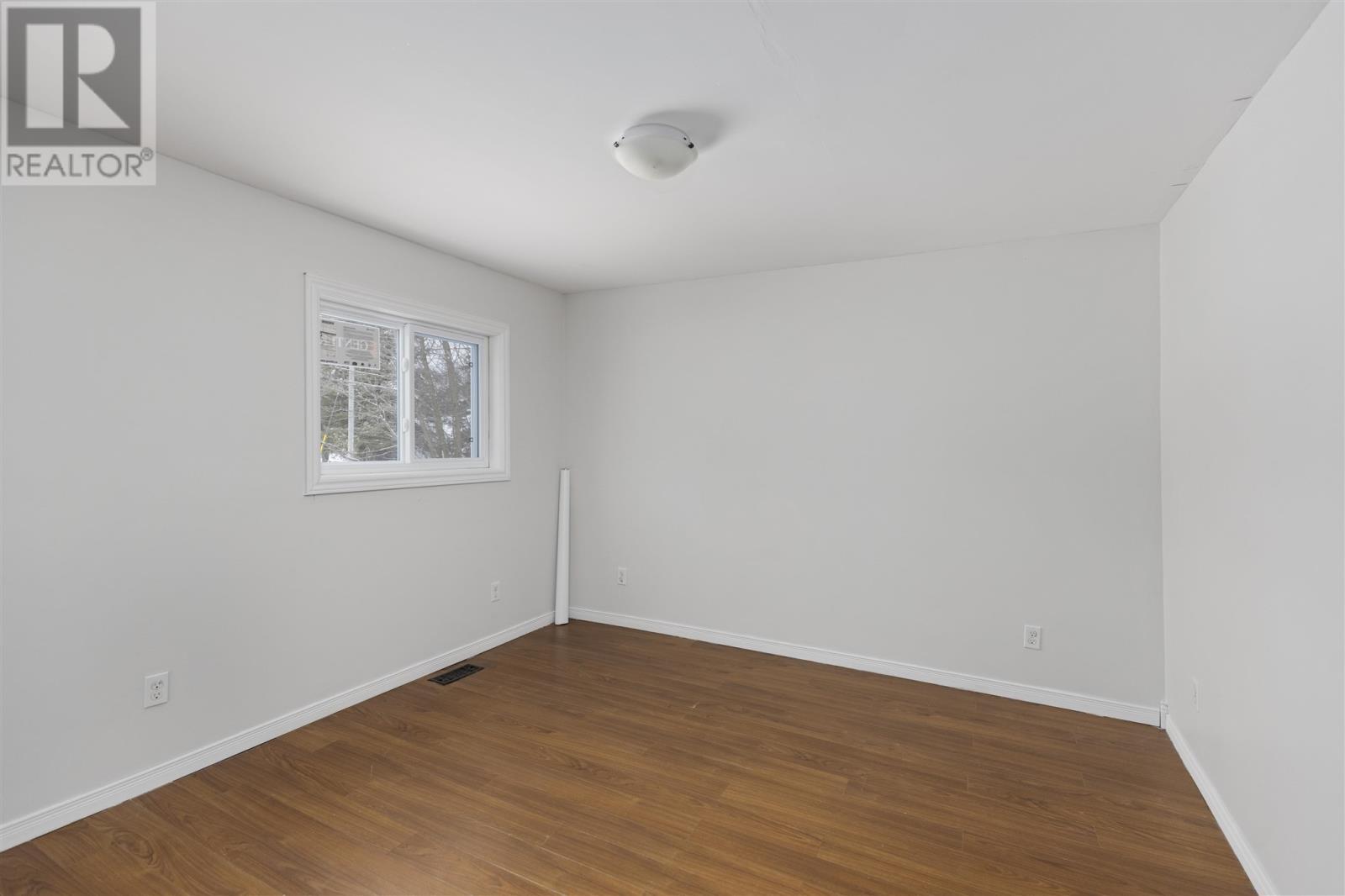 32 Main St, Iron Bridge, ON - Indoor Photo Showing Other Room