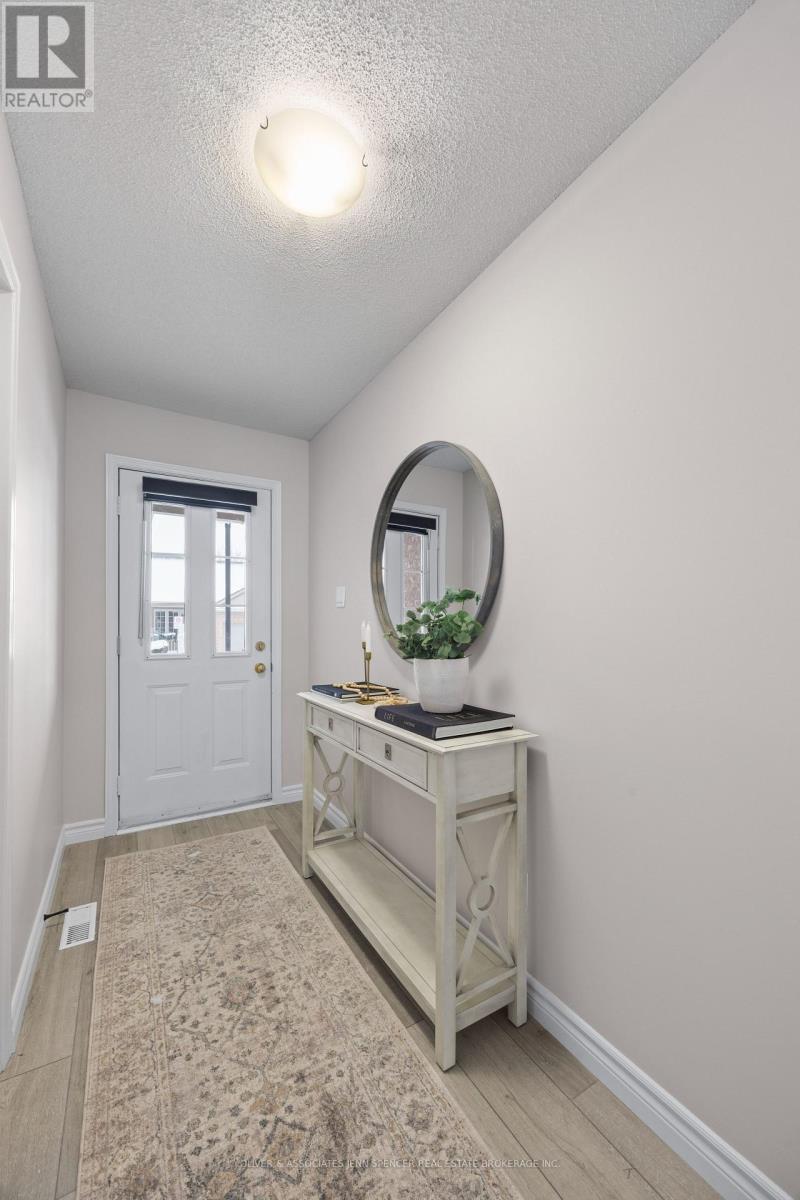 66 - 601 Grenfell Drive, London North (North C), ON - Indoor Photo Showing Other Room