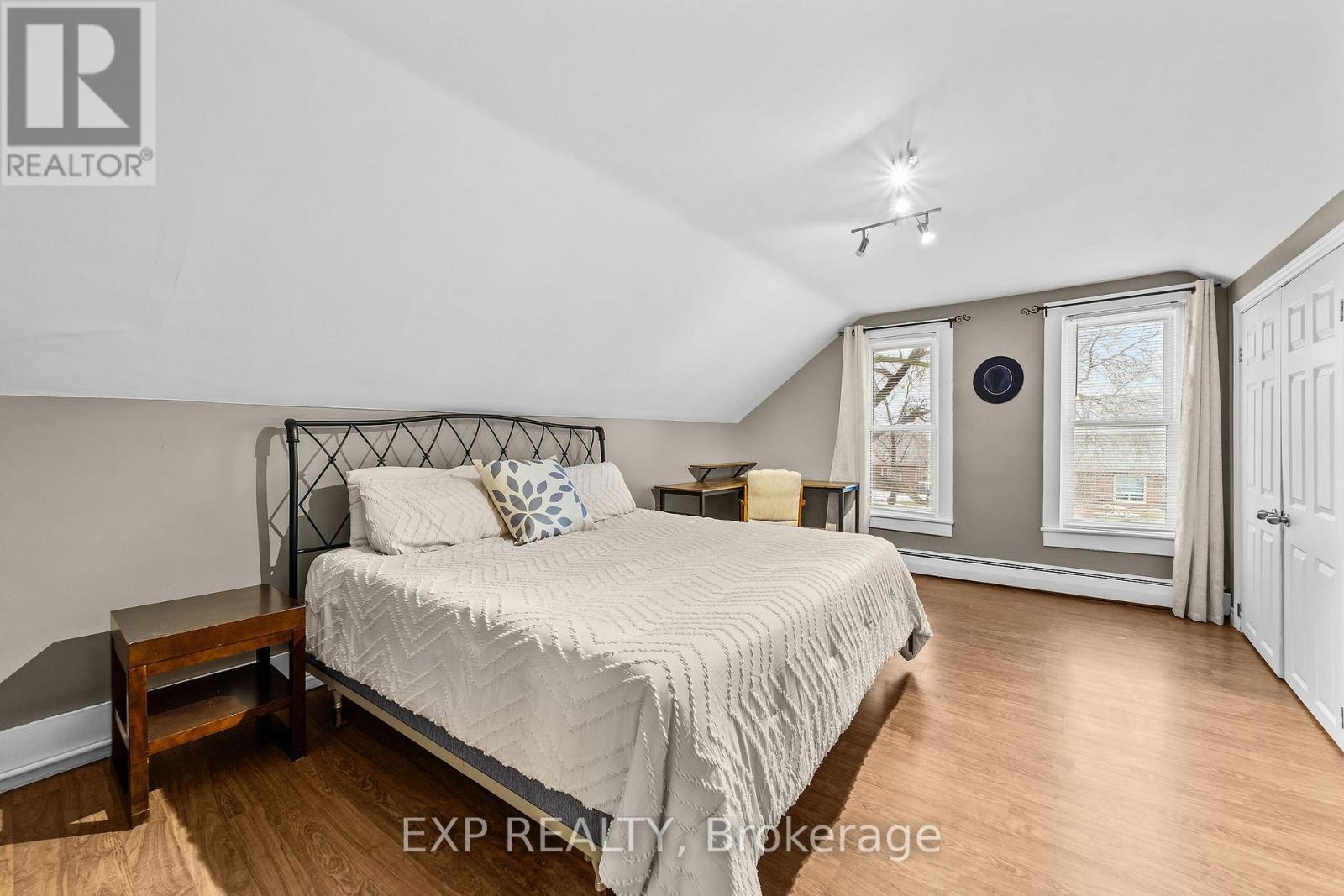 89 Ontario Street, Lambton Shores (Thedford), ON - Indoor Photo Showing Bedroom