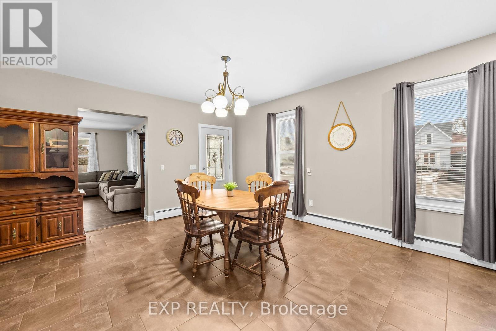 89 Ontario Street, Lambton Shores (Thedford), ON - Indoor Photo Showing Dining Room