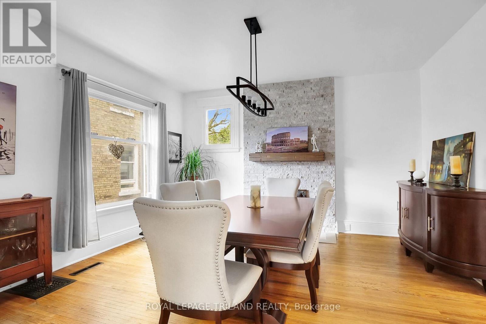 86 Kains Street, St. Thomas, ON - Indoor Photo Showing Dining Room